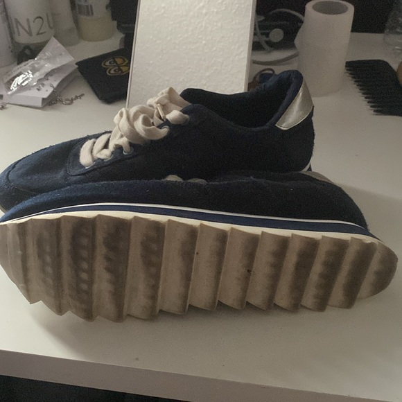 Shoes, no name, size 8/8.5 - Picture 3 of 3